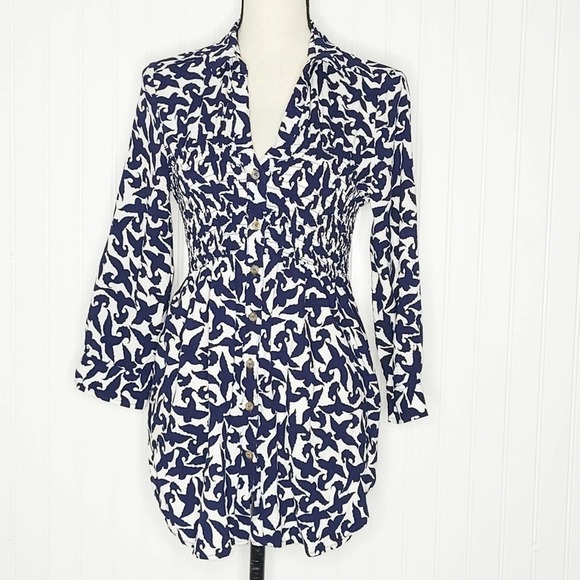 Anthropologie Tops - Anthropologie Mave Alexa bird smocked print Tunic